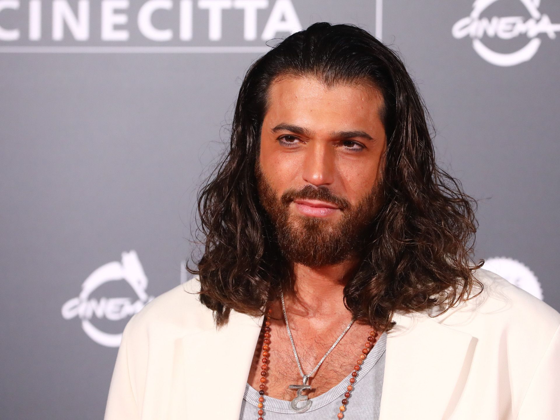 Can Yaman también ha protagonizado alguna polémica