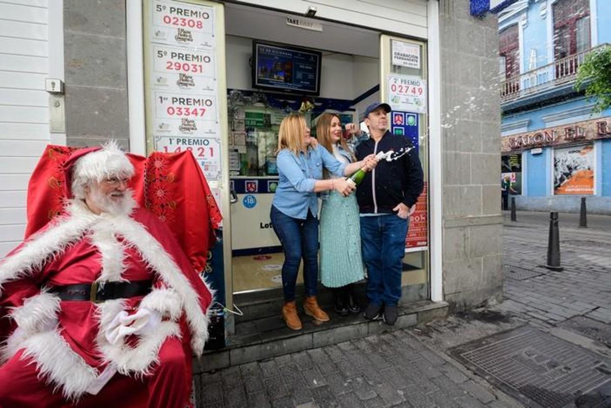 Lotería en Las Palmas de Gran Canaria  | 22/12/2019 | Fotógrafo: Tony Hernández