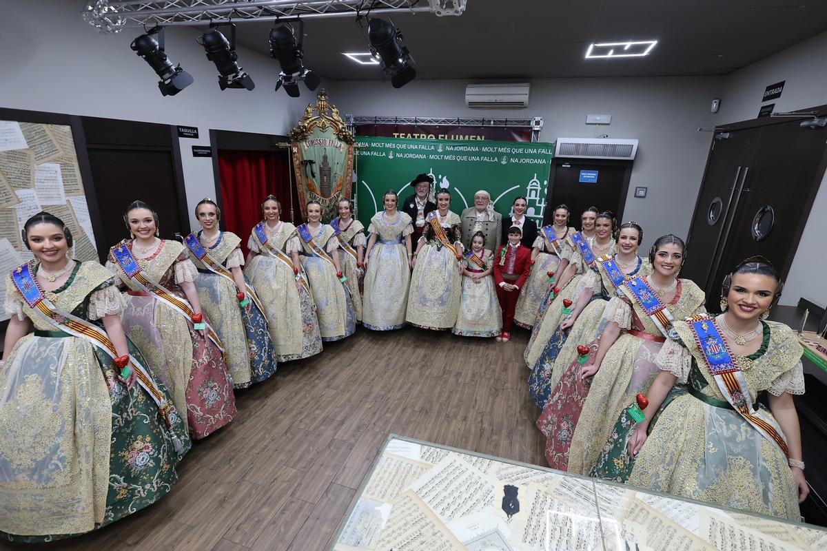 Santiago Ballester hace un cameo en la presentación de Na Jordana