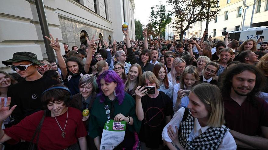 La justicia de Rusia estudia vetar al único partido pacifista ante las legislativas de septiembre
