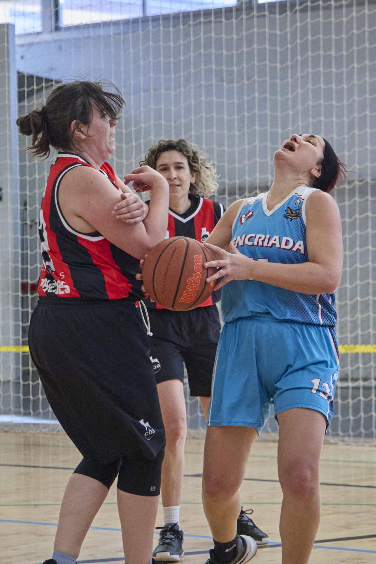 Les fotos de la jornada "Despenja les botes" a Vilobí d'Onyar