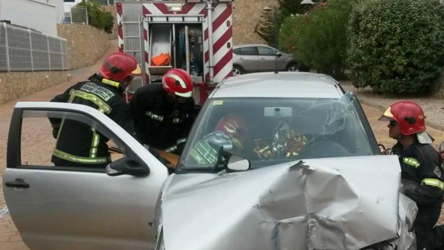 Muere una mujer en Peñíscola al estrellarse en una urbanización