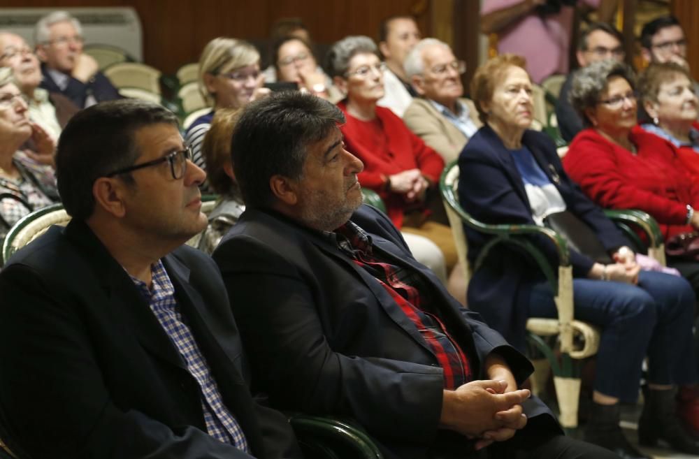 Alfonso Rovira presenta "Mil pedazos de nuestra historia"