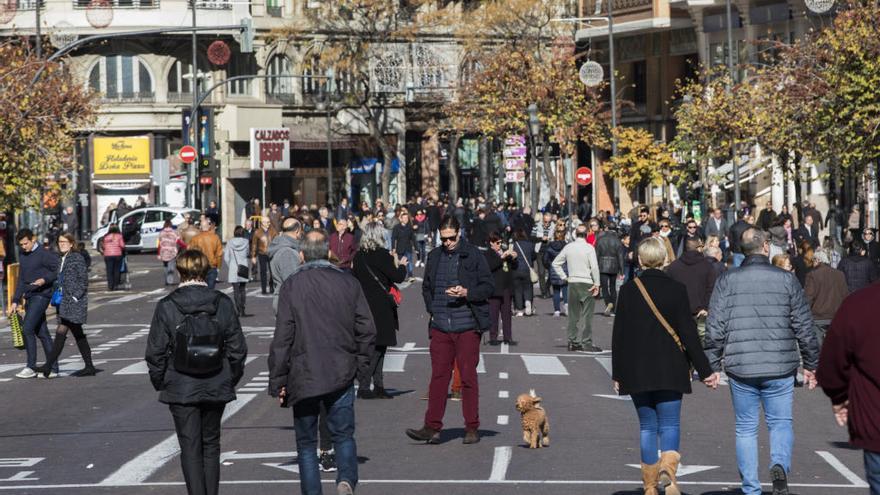 La plaza del Ayuntamiento de València, en uno de los días en que se convierte en peatonal.