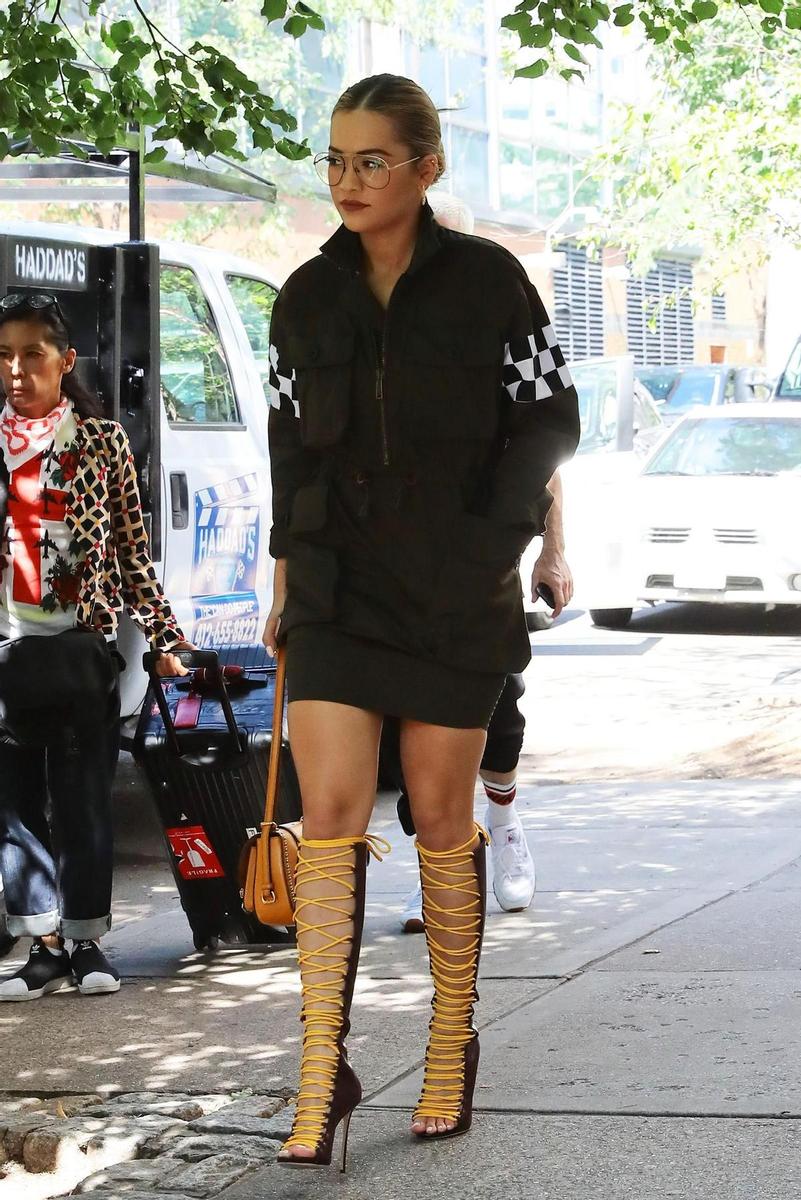 Kim Rita Ora, botas altas con cordones? - Woman