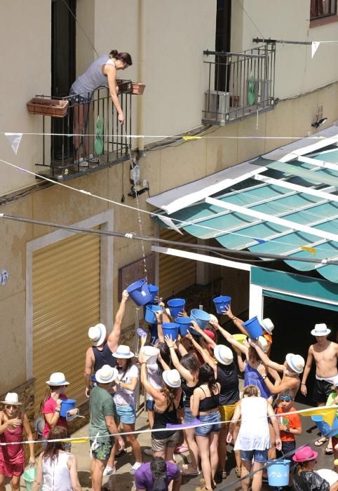 60.000 litros de agua en honor a la Virgen de la Asunción