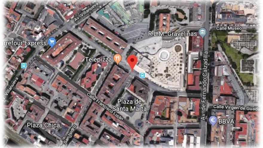 Dos jóvenes heridos en el incendio de una vivienda en Badajoz