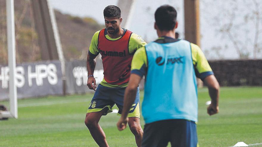 Aythami, listo para recibir a la Ponferradina; Dani tiene el alta