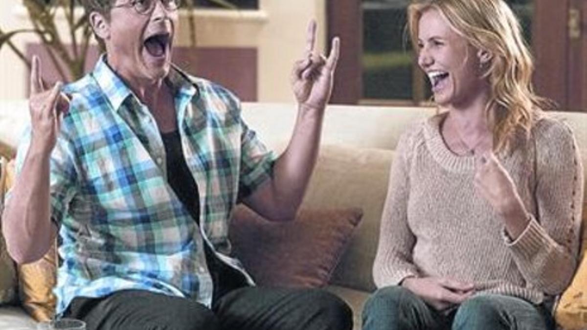 Rob Lowe y Cameron Diaz, en una escena de la comedia 'Sex tape'.