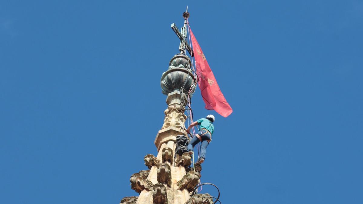 El Jubileo corona la cima de la Catedral