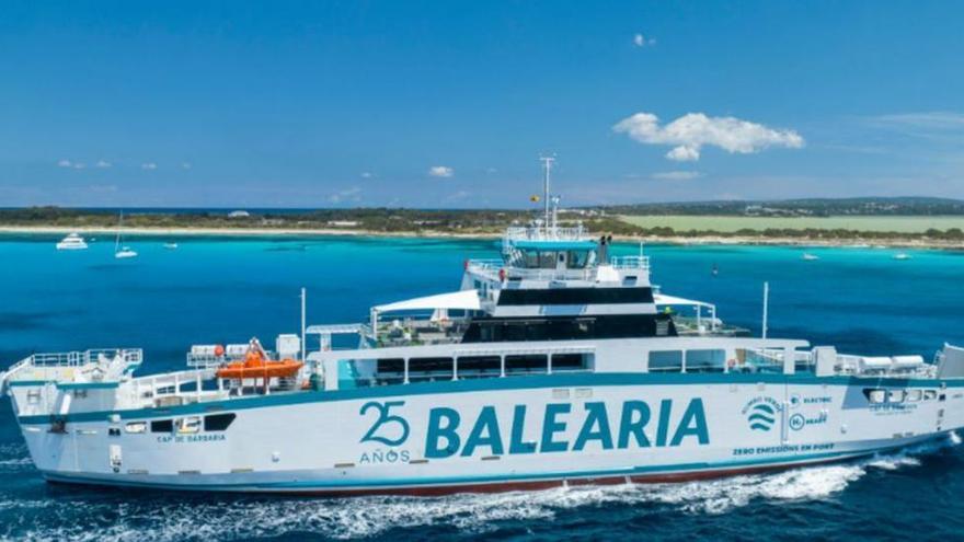 Con baterías de litio y zona &quot;chill out&quot;, así es el primer ferry eléctrico de España