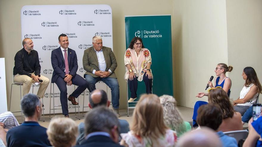 La Diputació presenta una nova edició del llibre que visibilitza a les dones esportistes valencianes