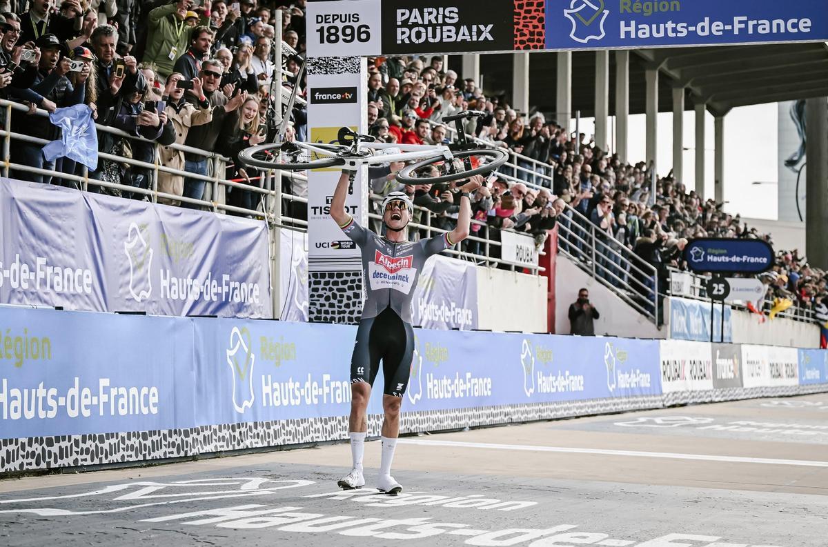 Van der Peol ganó su tercera Roubaix