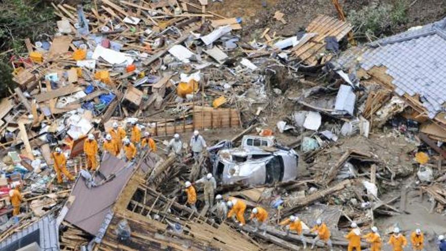 El tifón &#039;Talas&#039; deja 27 muertos en su paso por Japón.