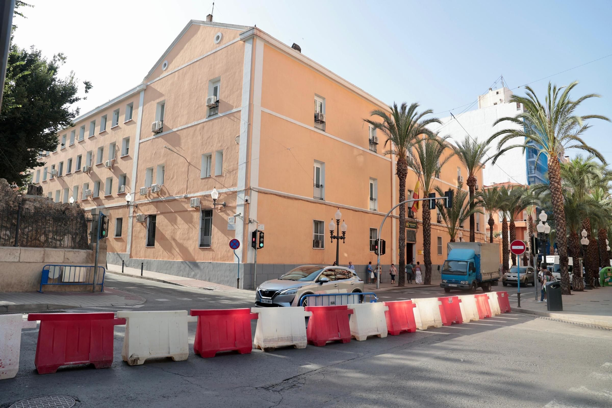 Primeros atascos en Alicante por las Hogueras 2025