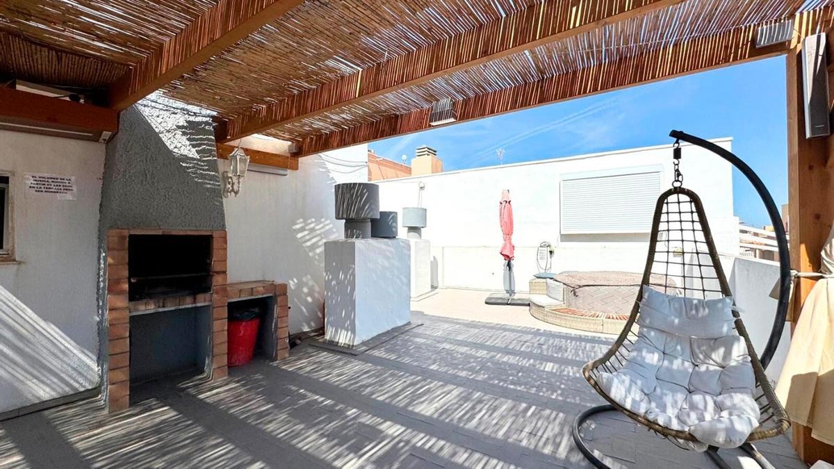 El ático a la venta en Torrevieja con jacuzzi y barbacoa