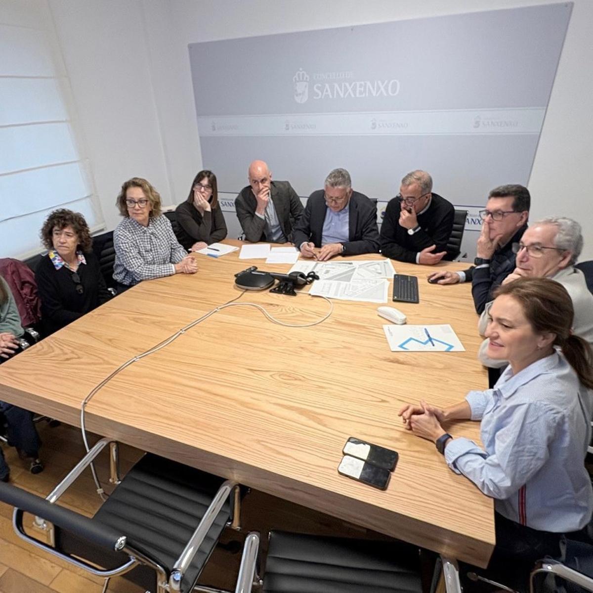 Participantes en la reunión.