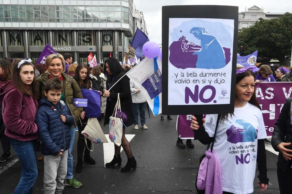 Unas 13.000 personas en el 8-M en A Coruña