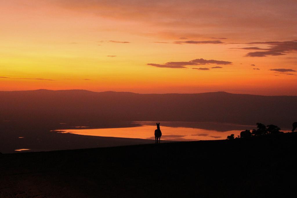 Contemplar el ocaso desde el cráter resulta prácticamente indescriptible.