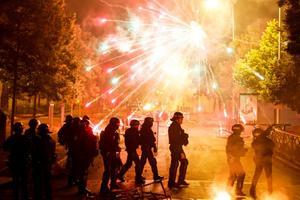 Protestas violentas en Nanterre, Francia, tras matar la policía a un joven de 17 años