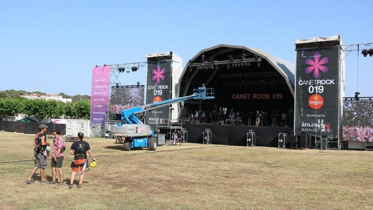 Plano general del escenario del Canet Rock.