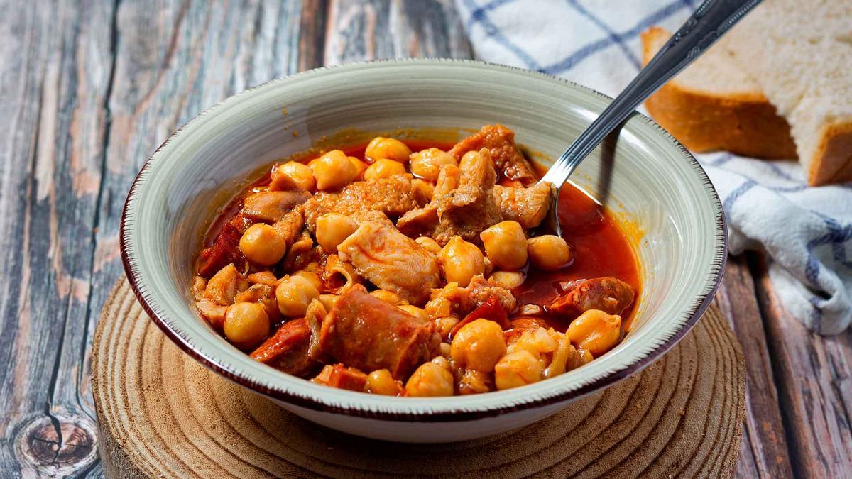 Los mejores callos de España se comen en un restaurante asturiano a pie de carretera muy cerca de Oviedo y Gijón
