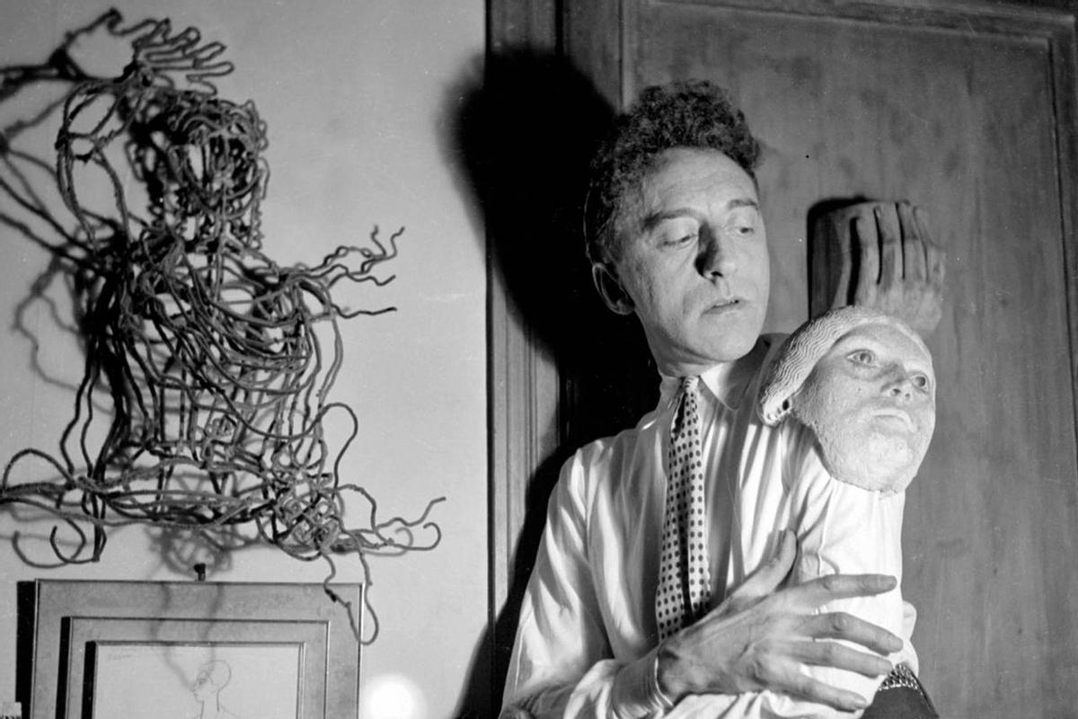 Jean Cocteau, actor francés.
