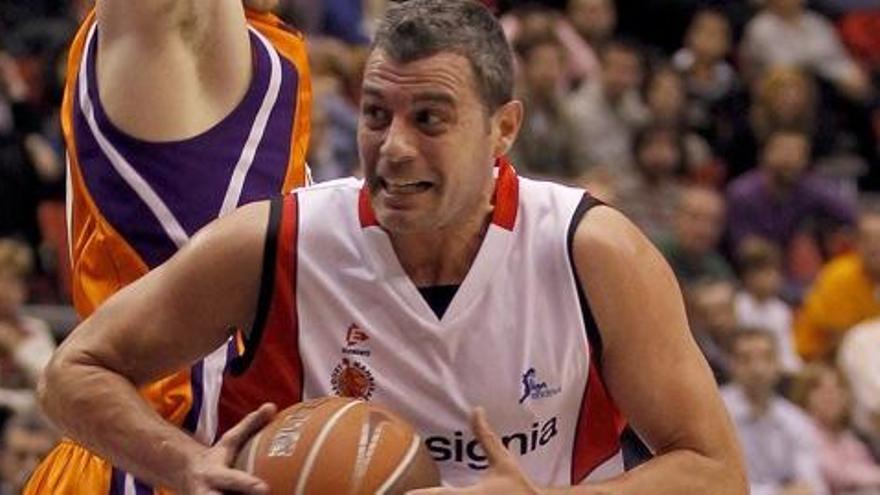 Román Montañez era jugador del Manresa el 2011