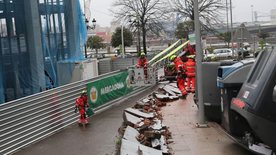 Herminia sacude Vigo con autopistas cortadas y trenes y vuelos cancelados