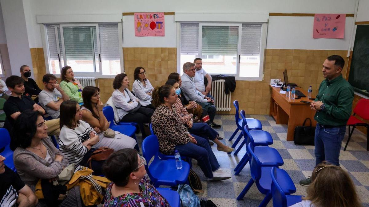 Un momento de la charla sobre la adicción de los menores a la tecnología.