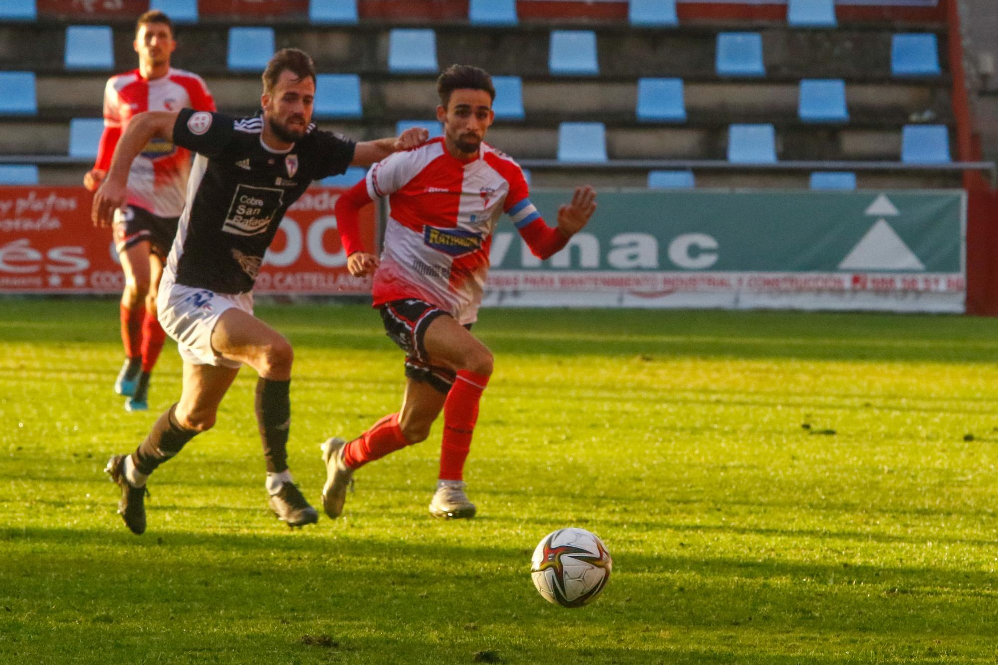 El Arosa-Compostela de A Lomba, en imágenes (0-1)