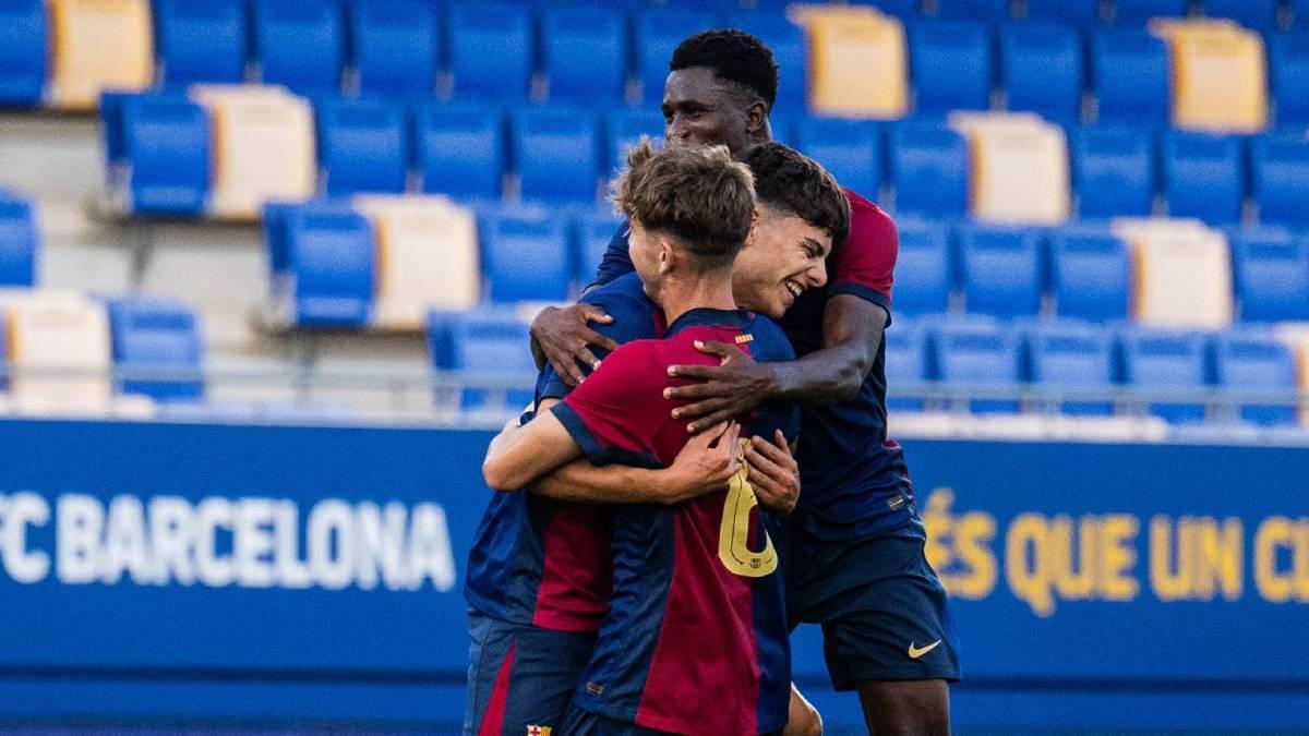 Imagen de la celebración del tanto de Xavi Espart