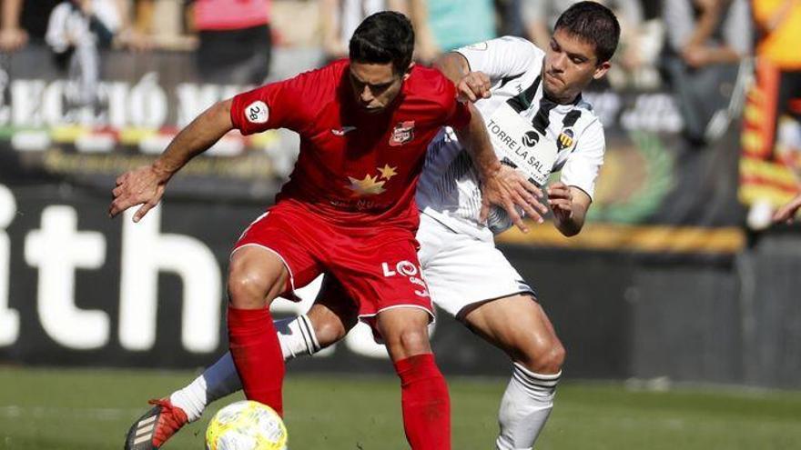 Carles Salvador, el líder silencioso del equipo líder en Segunda B