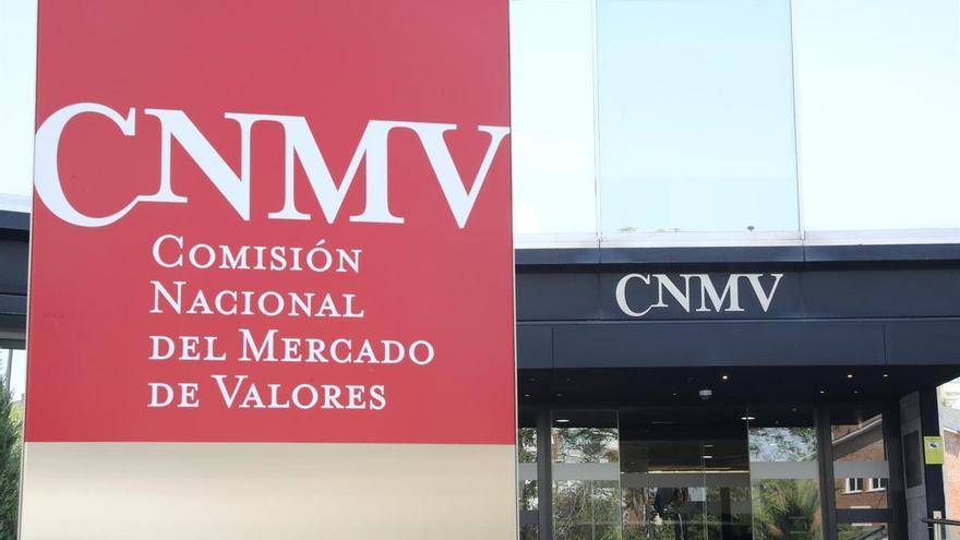 La CNMV redujo un 33,9% las alertas sobre entidades no autorizadas en 2022