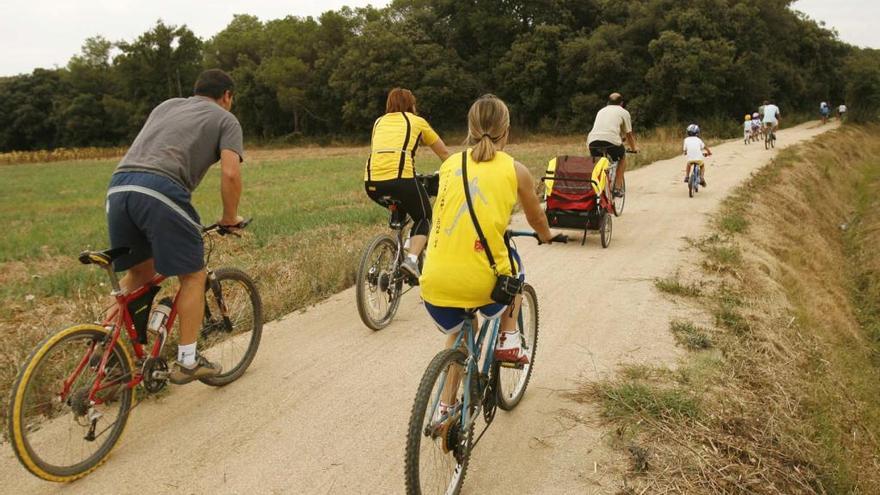 Els pagesos temen que la via ciclista del Ter al Ripollès impacti en l&#039;agricultura