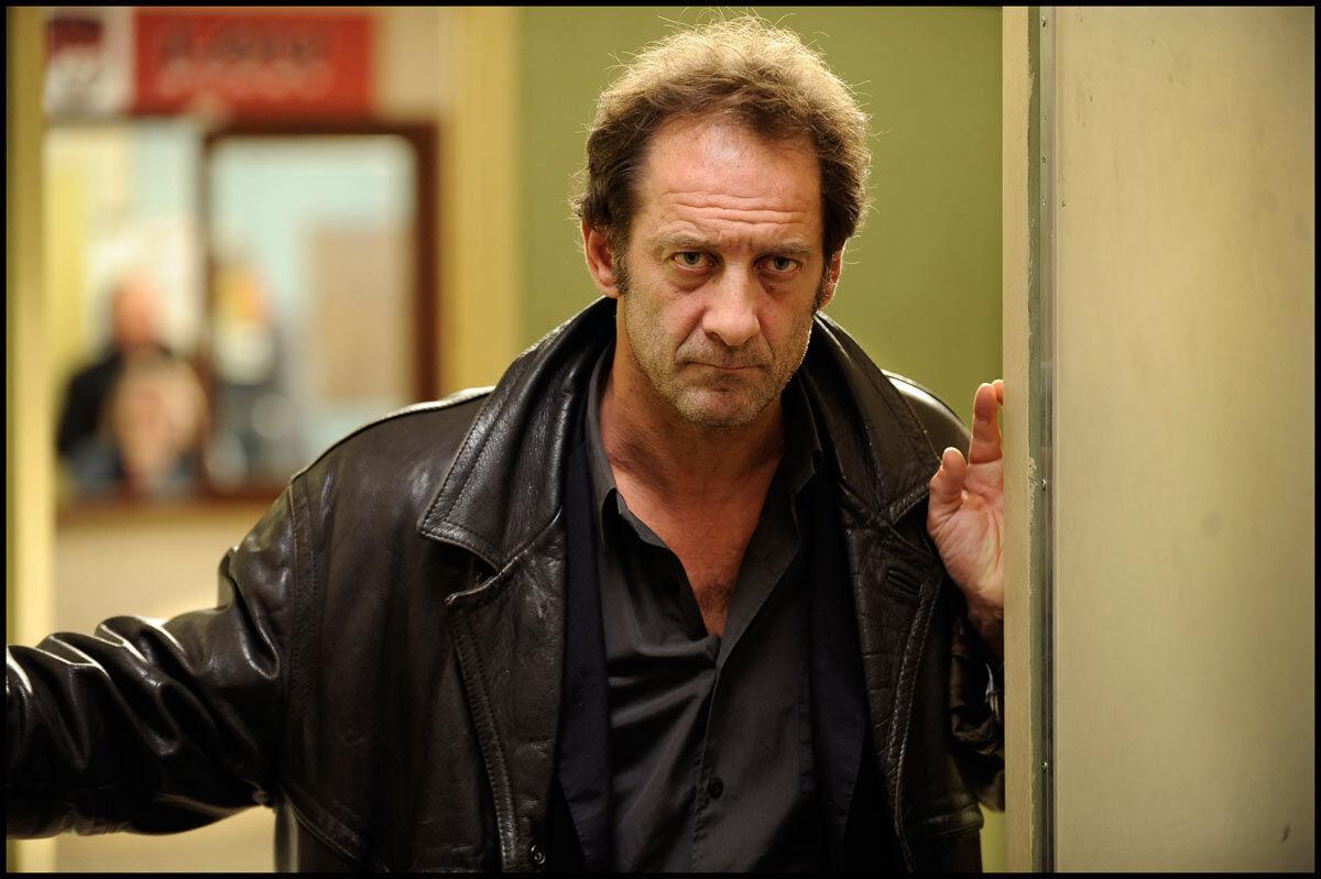 foto de VINCENT LINDON para Gente en la pelicula tous nous envies. PUBLICADA EPC 31/01/2012 P 53