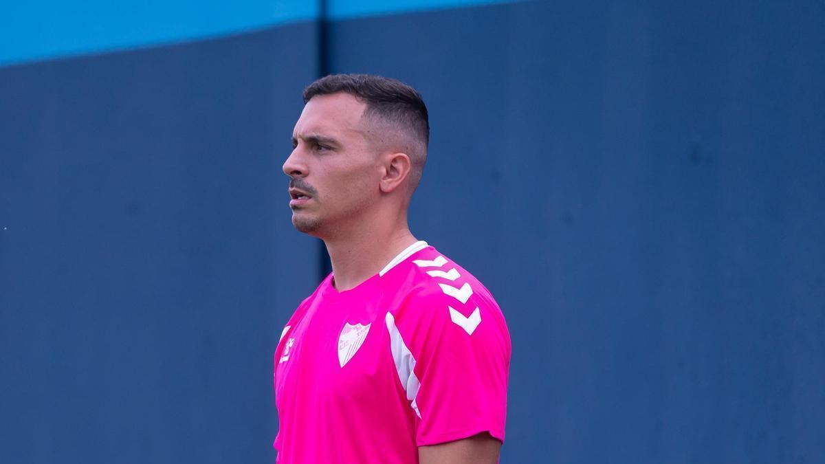 Alfonso Herrero permanece en el gimnasio por unas molestias en el tobillo.