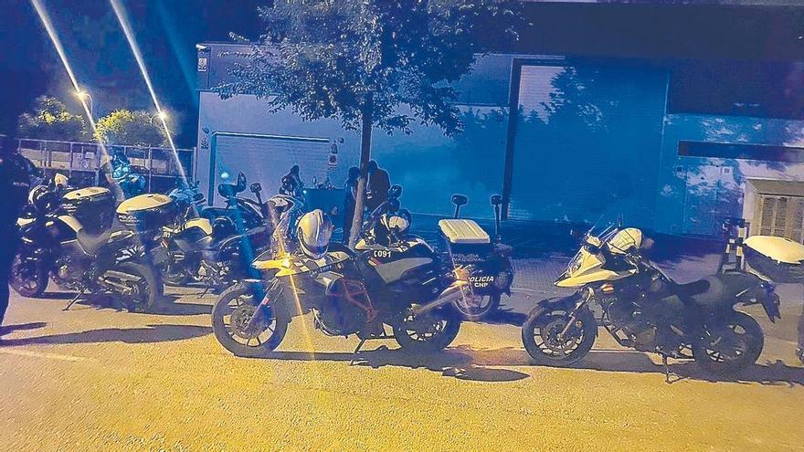 Peligrosa huida de dos jóvenes con una moto robada en Palma
