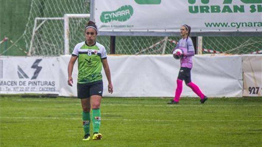 Yipsy también renueva en el Femenino Cáceres