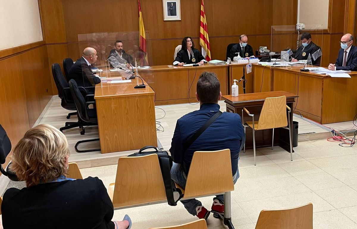Una altra víctima d’una estafa sentimental: «Em va dir que era una dona única»