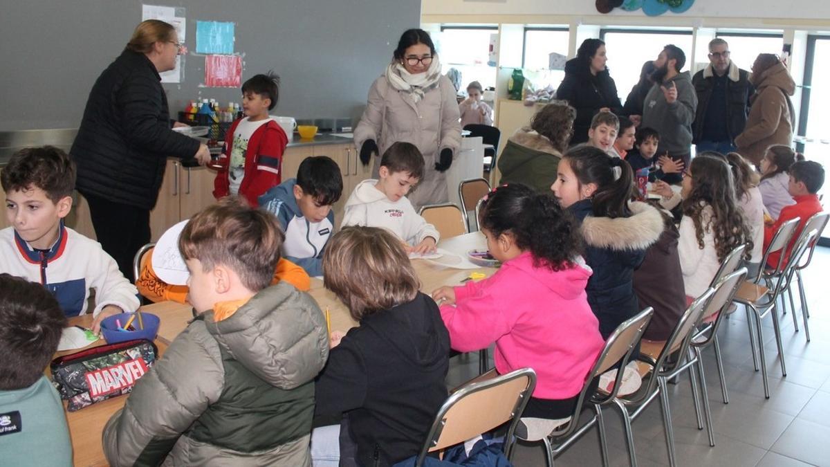 Participantes en un concilia Nadal Lúdico de Ames