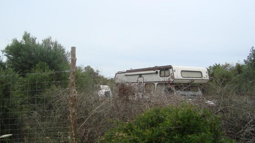 Abren expediente por infracción urbanística al dueño de la lancha &#039;habitable&#039; de Llubí