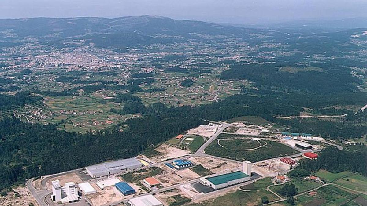 Vista aérea del polígono de O Campiño, pendiente de ampliación con 160.000 metros cuadrados más.