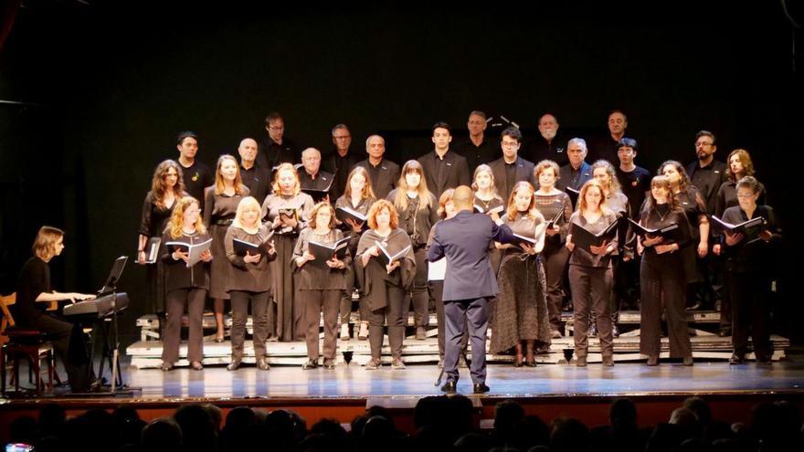 La zarzuela cobra vida con un concierto en el teatro de Pumarín