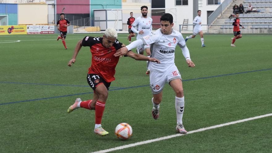 El Salerm Puente Genil se desinfla al final ante el Utrera