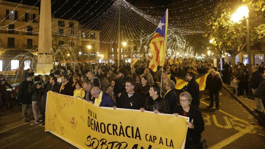 La marcha soberanista de la Diada del 31 de Desembre reclama la libertad de los &quot;presos políticos&quot;