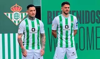 Chimy Ávila y Pablo Fornals, presentados como nuevos jugadores verdiblancos