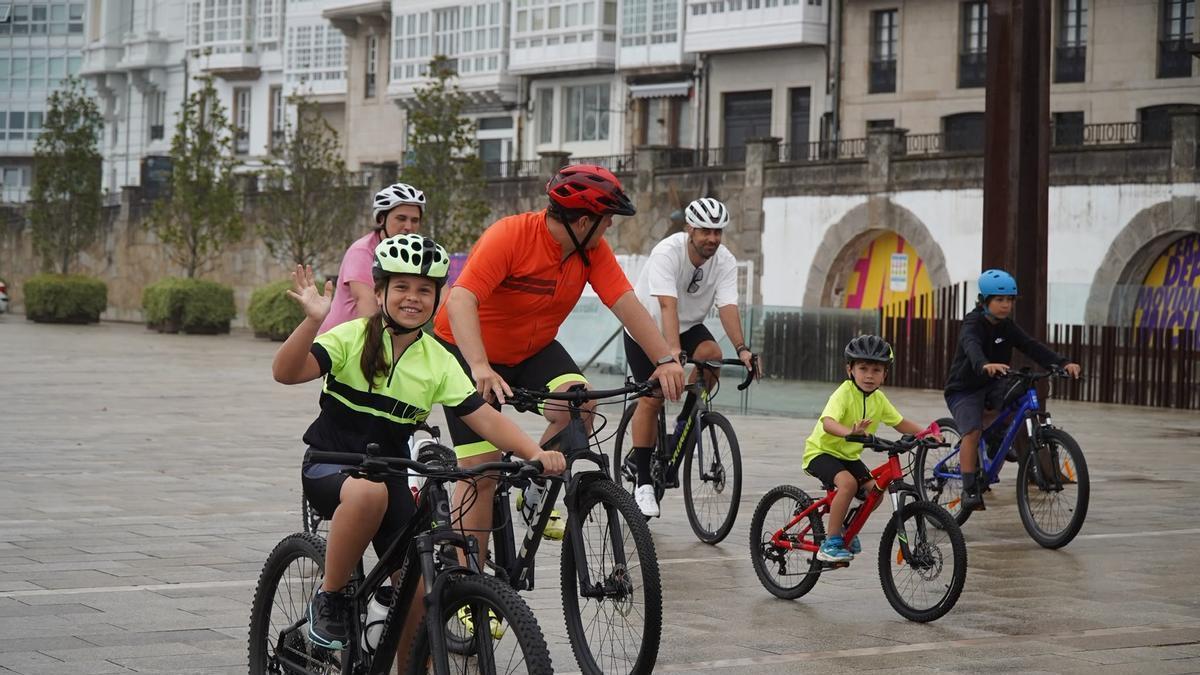 Día de la Bicicleta en A Coruña pasado por agua