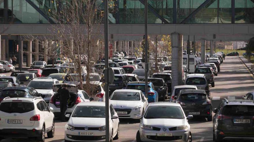 El Parlament inicia el martes el proceso para la gratuidad del parking de Son Espases