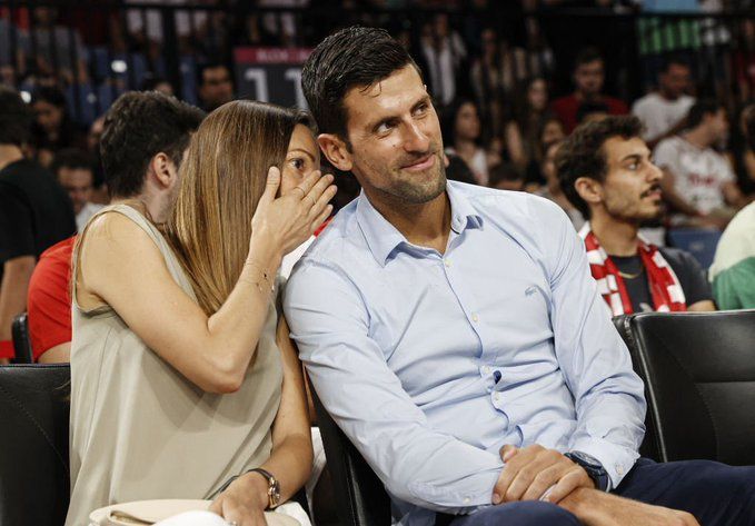 Djokovic, junto a su esposa, Jelena.